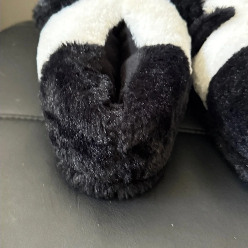 Kids Plush Panda Slippers - Black & White